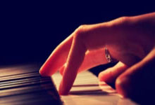 东升国际体育:官方:米兰宣布7月26号对阵利物浦,并在香港建立新青训学院21.